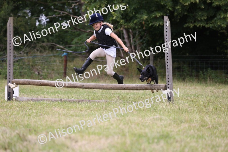 20260614-4390 - Class 25 - Horse and Hound Jumping