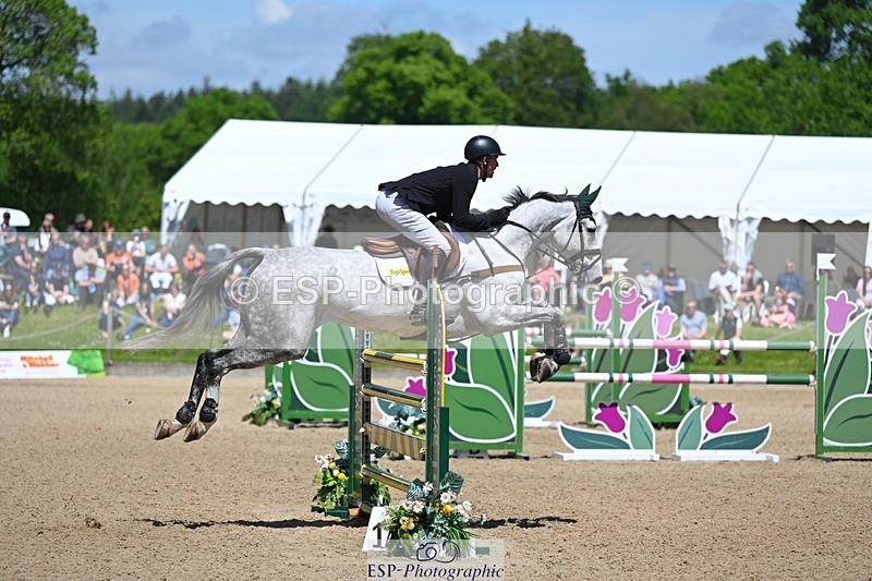 240525-123523-14959 - 404-DEERPAIRC_REVELRY-Max_Warburton