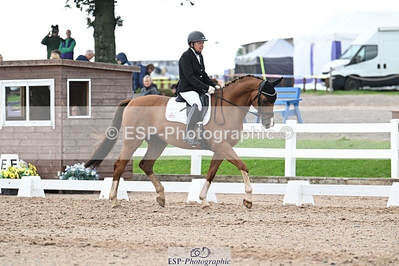 250907-141436-09208 - 007-Karen.DanceHevans.Sign.of.the.Times