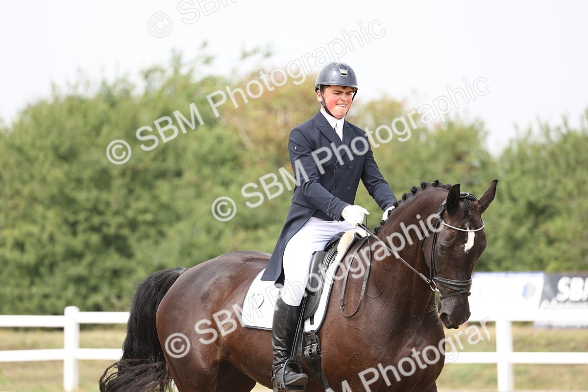 SBM_007133 - Class 9 - FEI INT I - 13.37-14.33