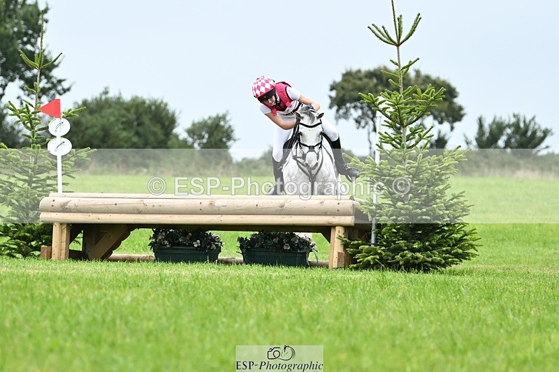 240831A-154525-04934 - 275-Isabella.Hooton-BALLYLEE.SILVER.PRINCE