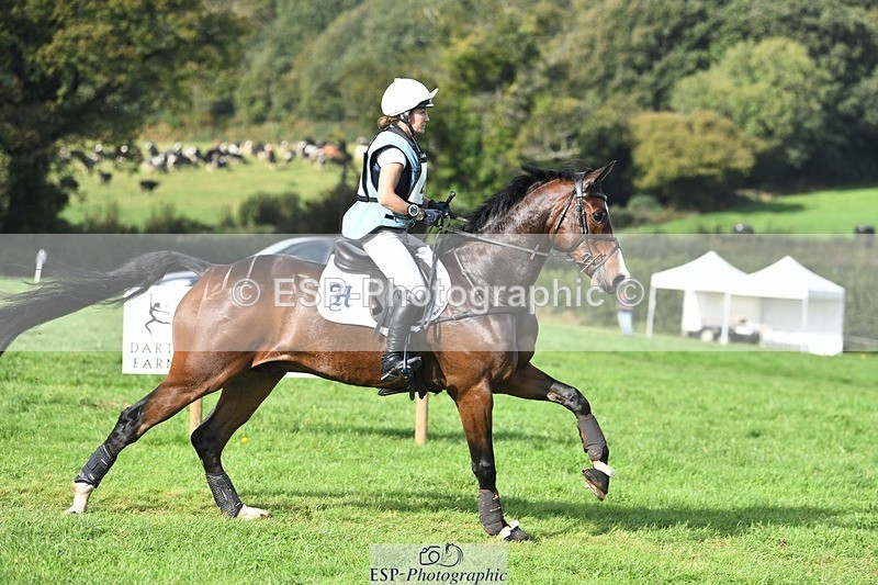 231020-113022-07172 - 045-HILDARE.REGARDE.MOI-Danielle.Mccormack-XC