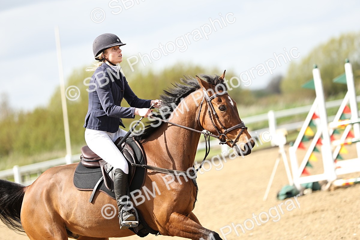 SBM_001235 - Class 4 - Senior Newcomers - 1.10m