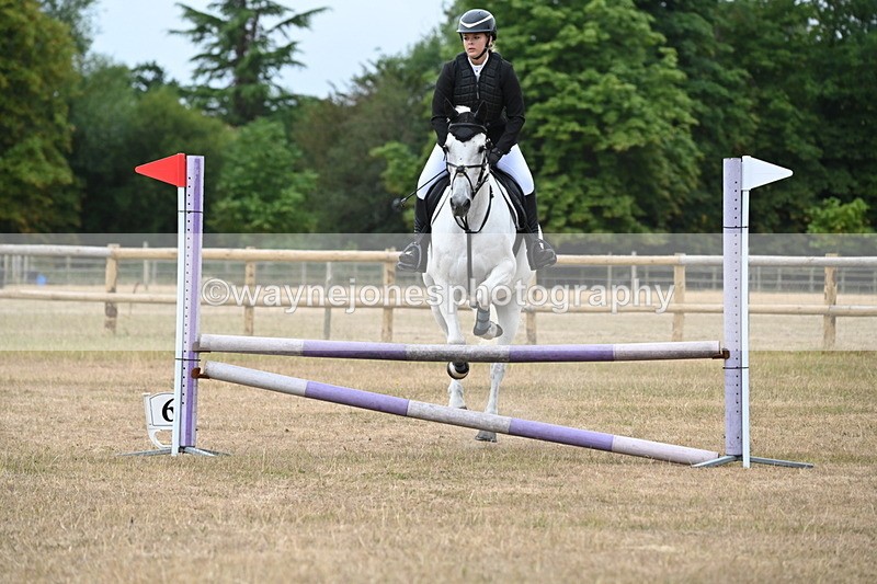 WJ6_0646 - Class 14 Intermediate Jumping 75cm