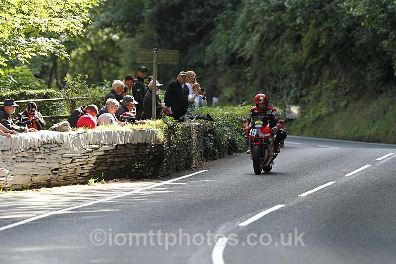 FOM_0990 - Classic TT Lap of honour