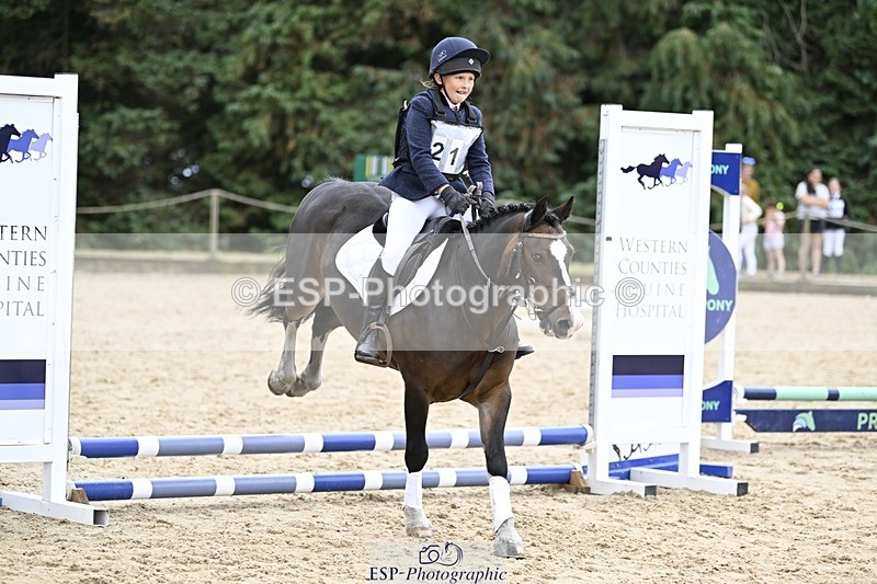 250820A-130926-06943 - Round 1, Start to 1.30pm Break