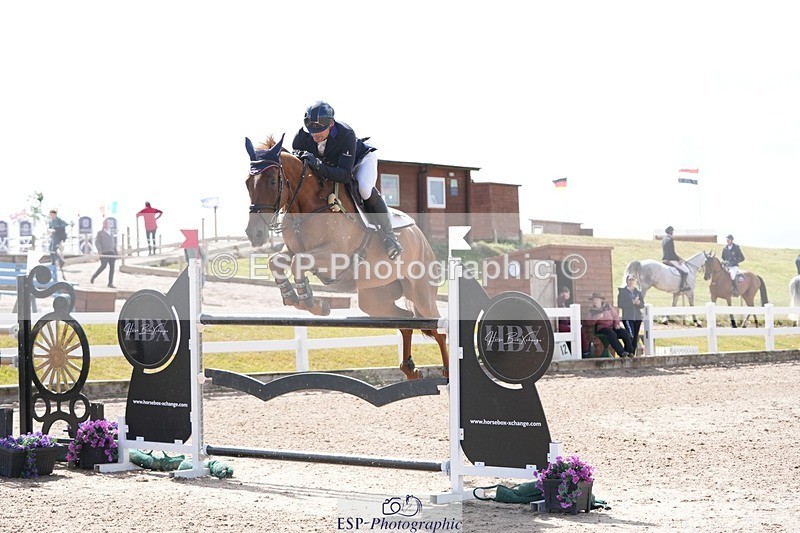 250720-104129-18833 - Cls 12, 1 Star Bronze Tour Accumulator