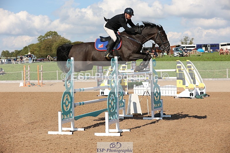 230915A-150156-02879 - Cls 5 National 1.40m