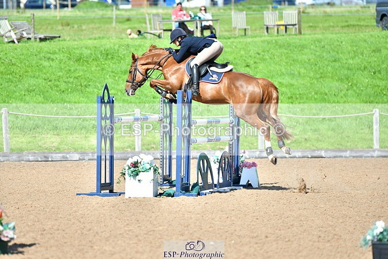 230811A-161107-06109 - Cls 24 Nat 1.30m Open