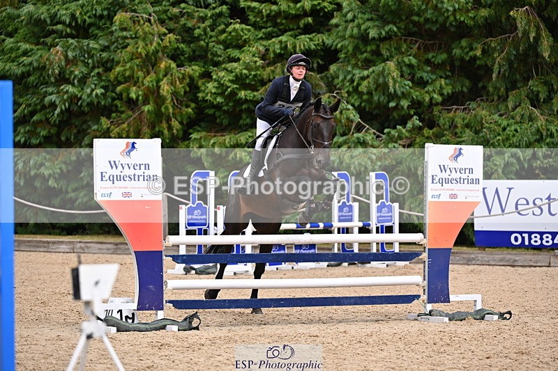 250802A-141233-05776 - F-266-Lorna.Peaster-CASTLE.HOWARD.SPRITE