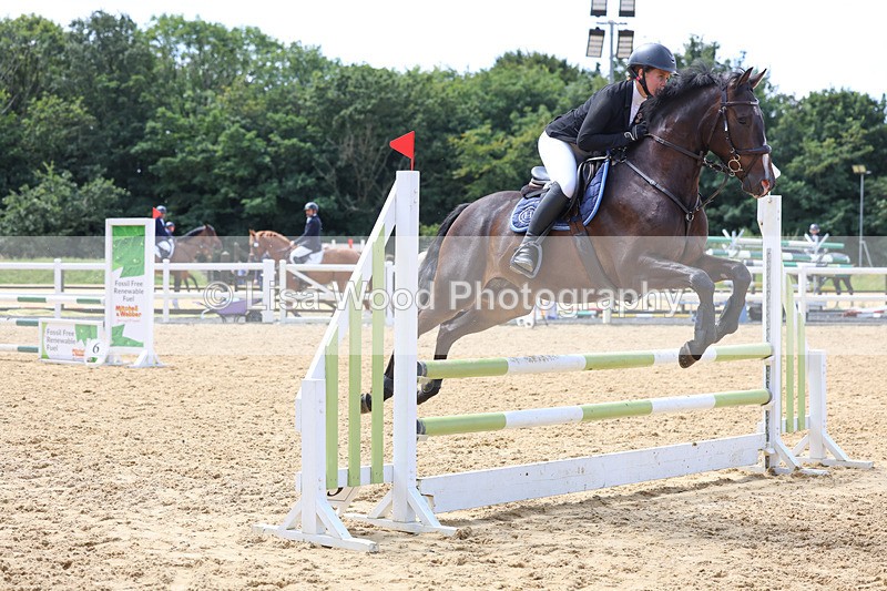 3E7A0236 - Class 9: Senior British Novice/90cm open