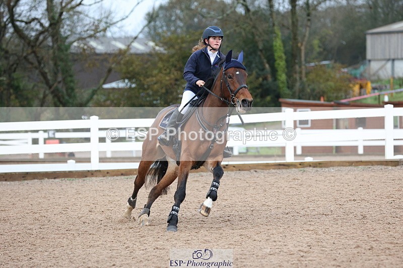 231112A-144619-04981 - Cls 21 Foxhunter & 1.20m Open