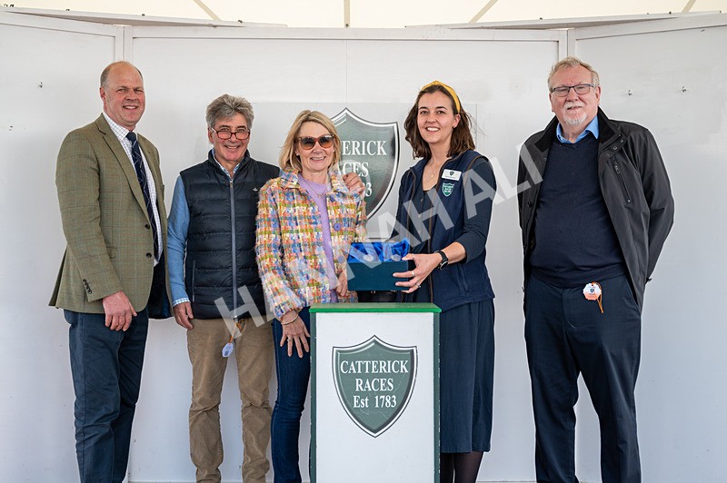 300424-Race 1-Variety Island-4235 - Race 1