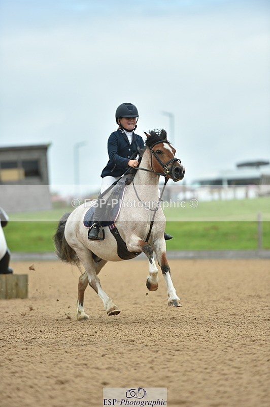 230819A-100430-00131 - Cls 36 Stepping Stones 128cm + 138cm