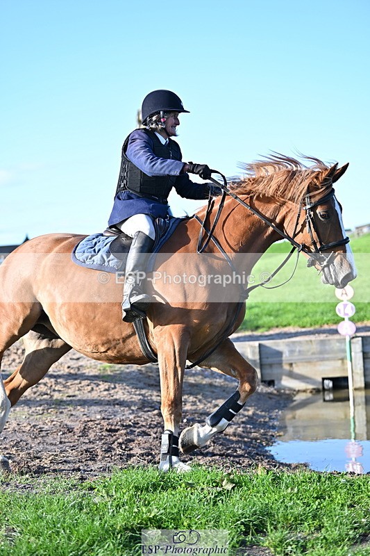 240912A-173130-02733 - Cls 7 Snr 90cm Open Speed Derby