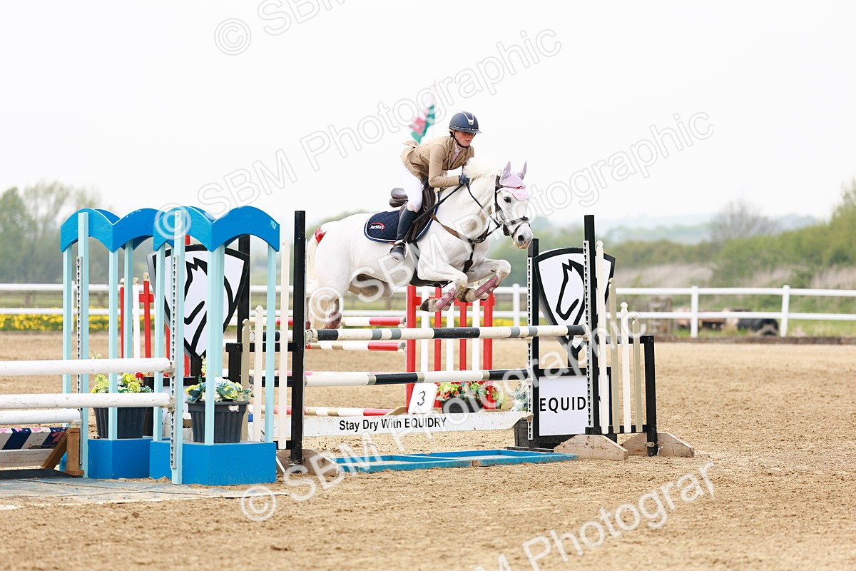  - Class 18 - Senior Newcomers - 1.10m