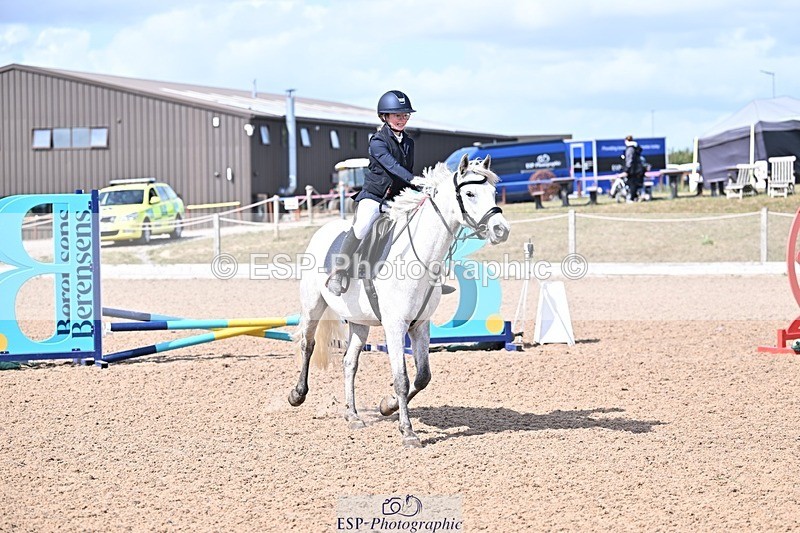 250826-143912-00016 - Clear Round and 60cm