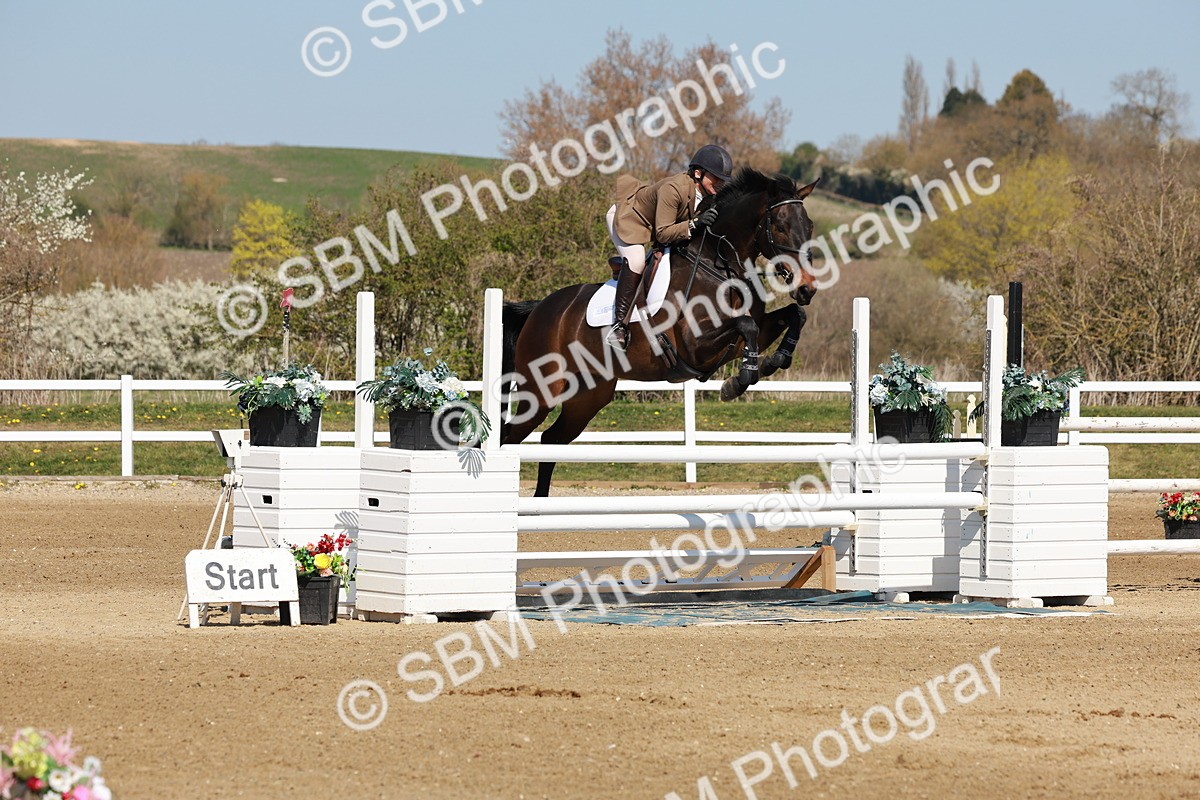 SBM_004156_Class 17 - Senior Newcomers - 110m - Cart - Tash