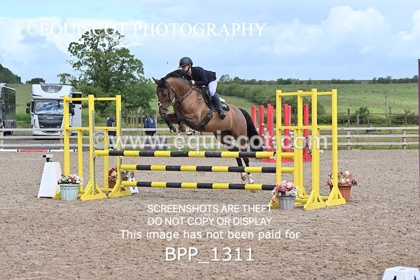 BPP_1311 - CLASS 10 SAT Senior BritiNovice/ 90cm Open