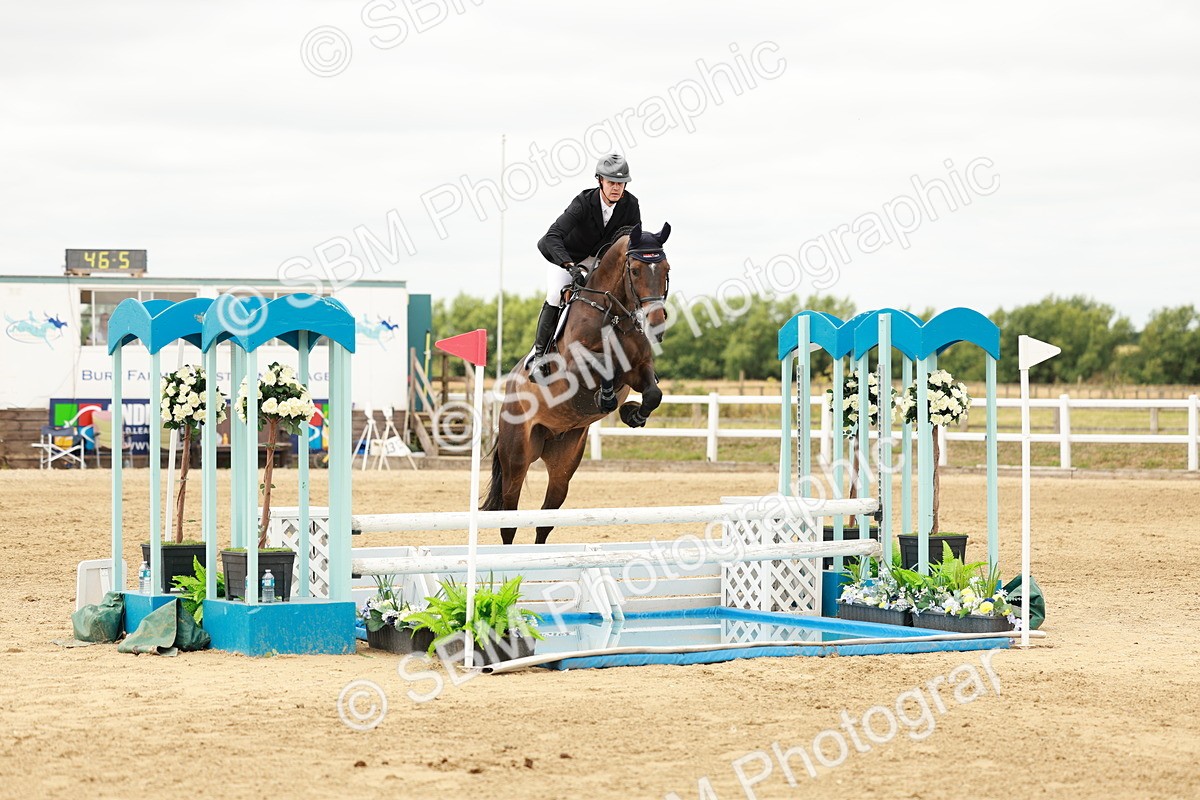 SBM_017725 - Class 21 - Senior Newcomers Championship 2d Rd