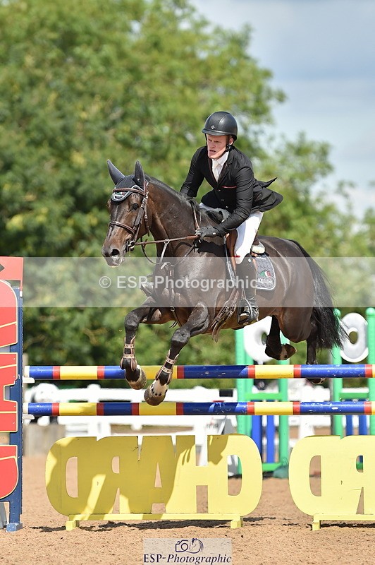 230720A-111210-02330 - Cls 29, 6 Yr Olds 1.20m