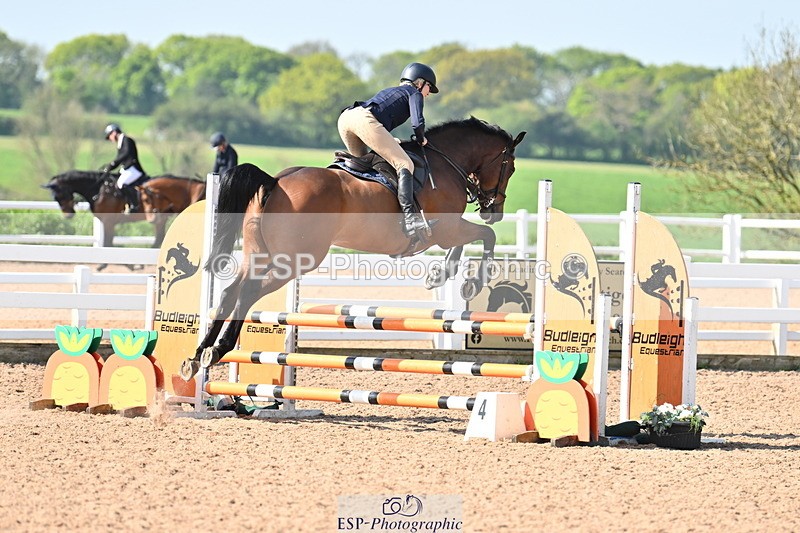 240509A-095500-00286 - Cls 1 British Novice and 90cm Open