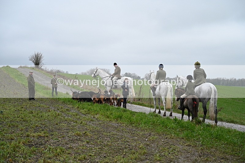 WJ7_9569 - Walk out..