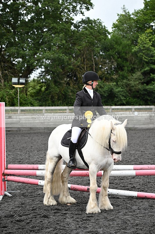 WJ6_0317 - Class 13 Novice 60cm