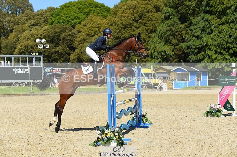 230527-144846-11304 - 462-WOODLANDS_BE_DARING-Sasha_Hargreaves-SJ