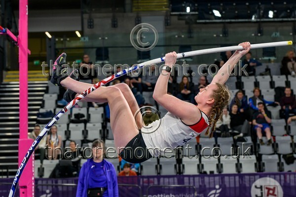 AgeInd25SUN-912620 - Field Female