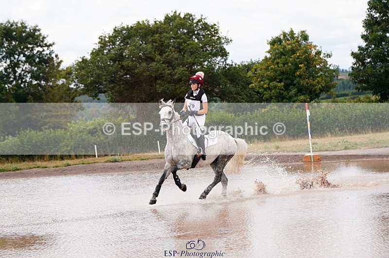 250802A-124216-04101 - B-079-Claudia.Groves-QUICKSILVER