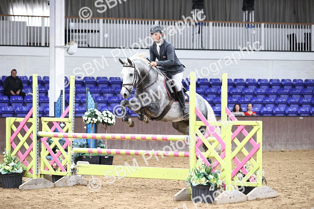 SBM_001056 - Class 5 - Blue Chip Pony Newcomers 1.00m Open