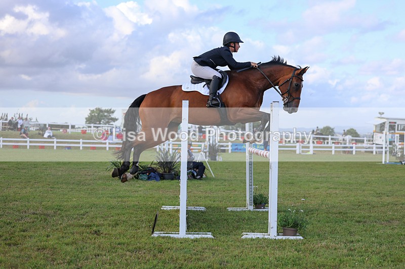 3E7A4675 - Class C1: Showjumping Senior Newcomers/1.10m open