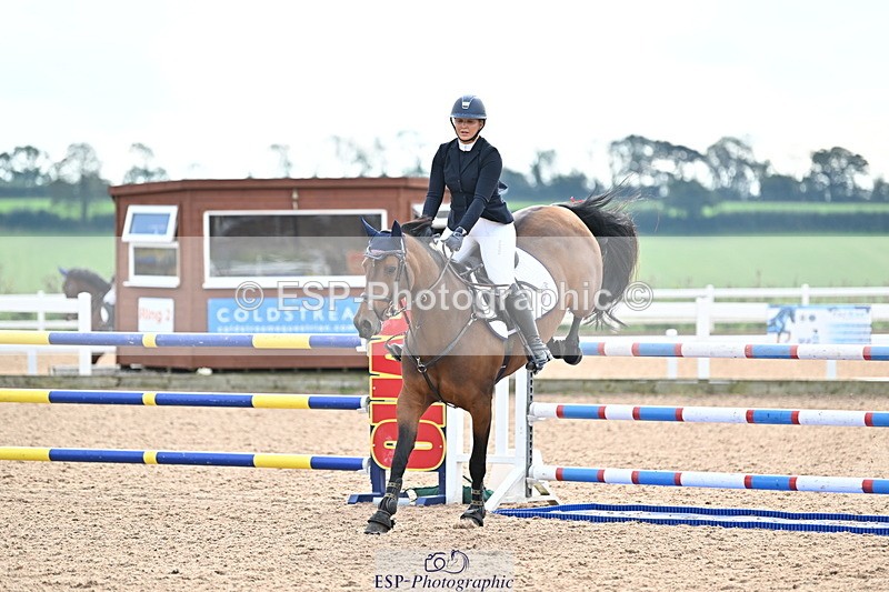 241004A-140619-02462 - Fri 11 1.10m amateur Quals