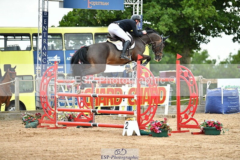 230720A-154105-03989 - Cls 9, 2 Star Big 1.40m Start to break