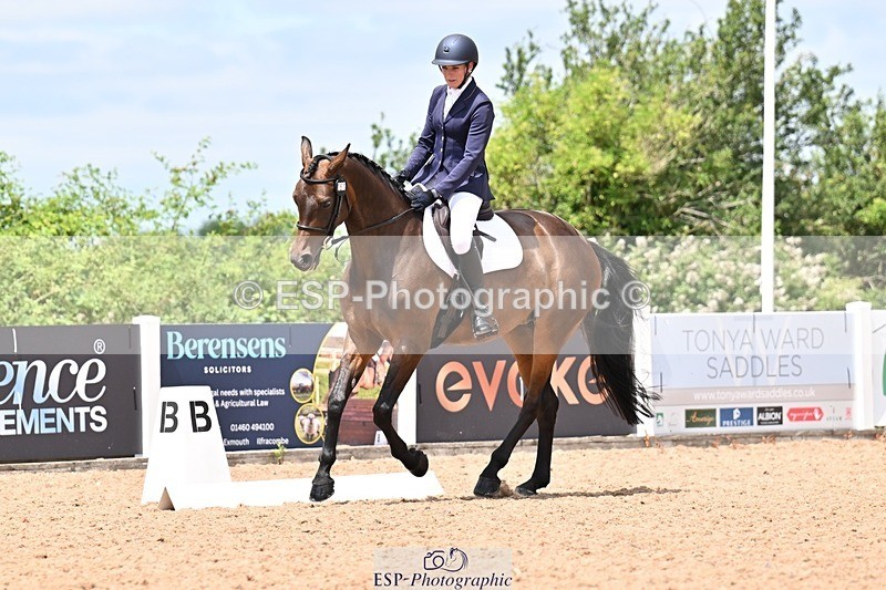 260704-131609-04819 - Cls 4D Senior Intermediate Novice 1