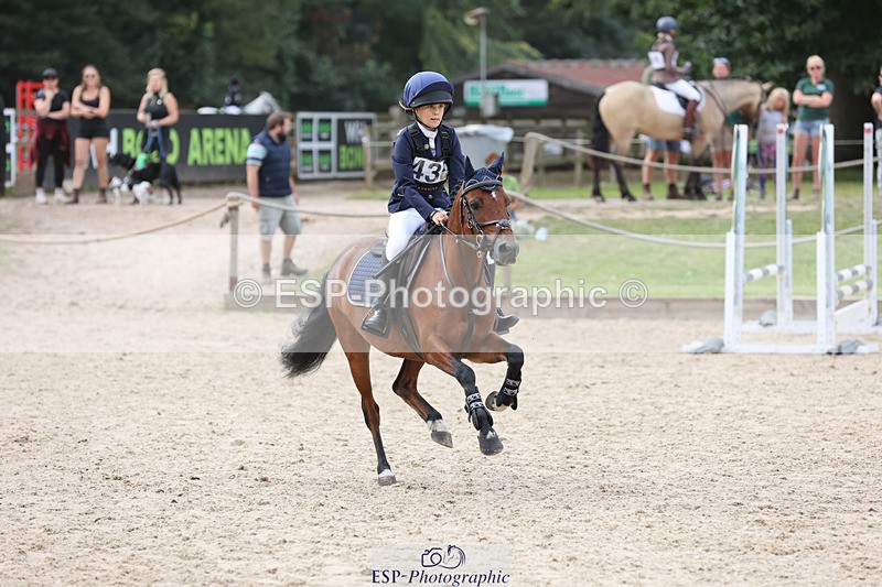 240823X-143221-18461 - 70cm R1 13.45 to 15.30