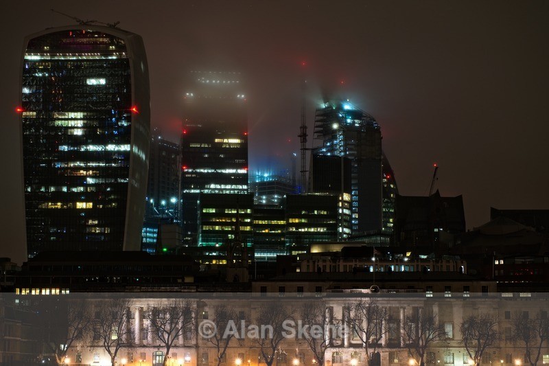 DSC00028 - London low light