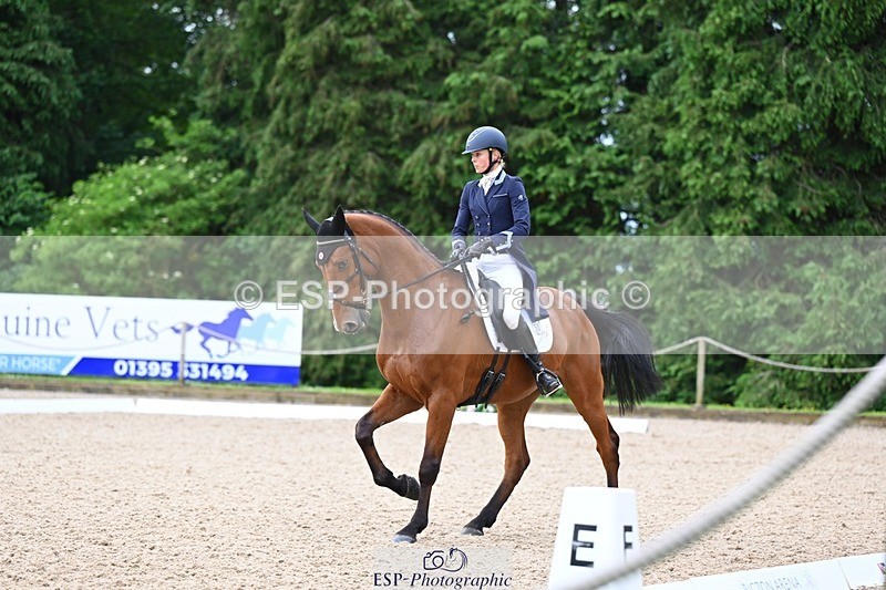 240524-090330-07645 - 501-BRUNO_FG-Edie_Campbell