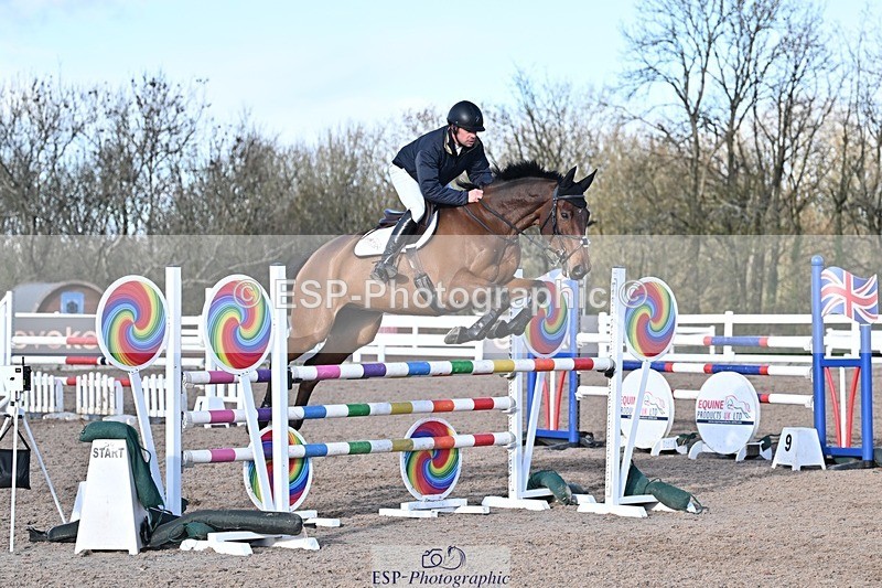 251119-132747-00466 - Cls 4 Newcomers and 1.10m Open