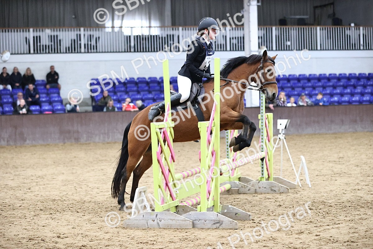 SBM_001453 - Class 5 - Henlow Veterinary Hospital 70cm