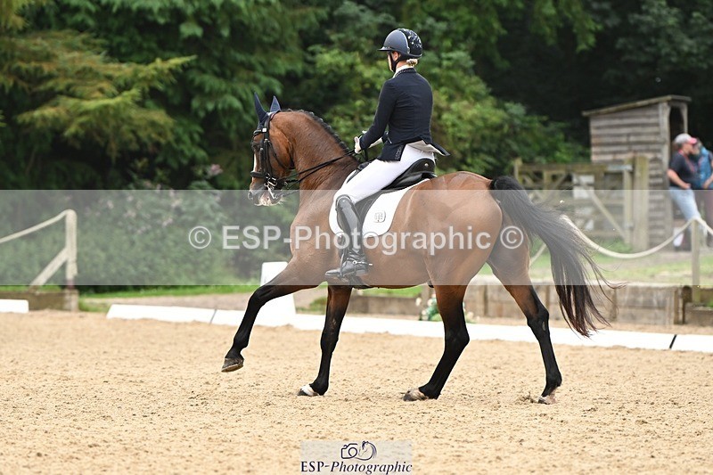 240811-115334-05641 - 305-Emily.Coller-Iondale