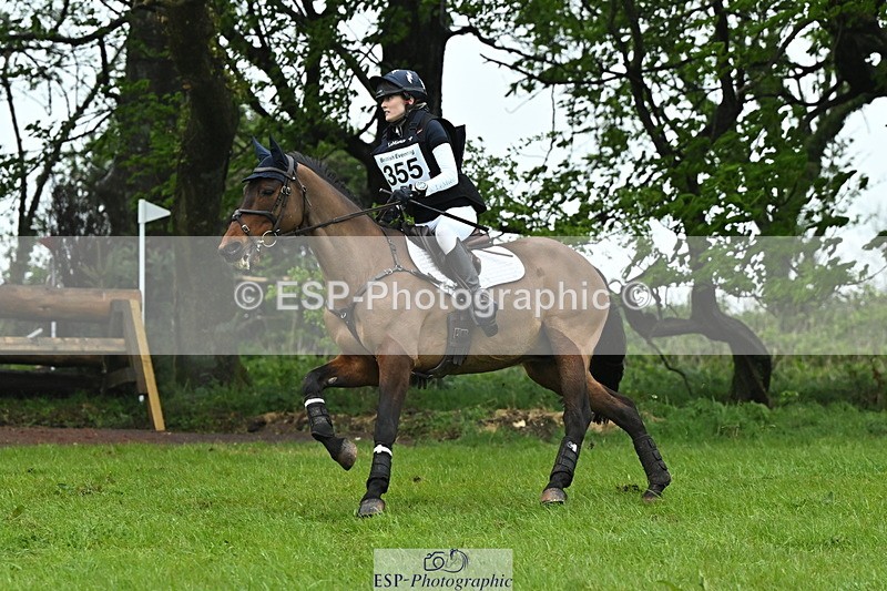 250418-160749-07092 - 355-Xanthe.Baylis-MONBEG.BY.MAGIC