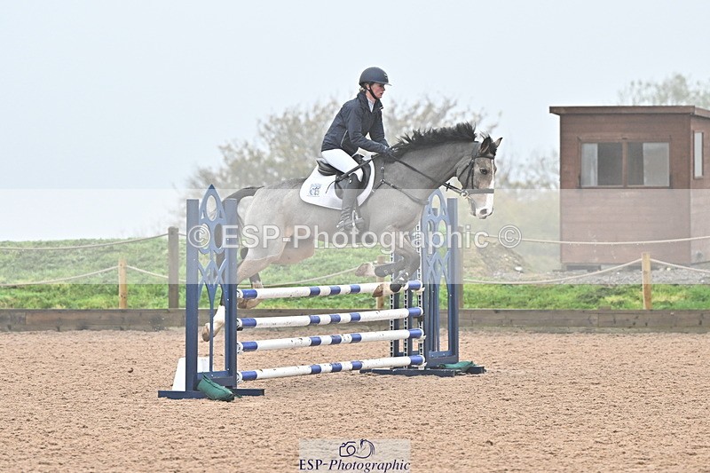 241103A-112415-07024 - SUN Cls 18 British Novice and 90cm Open