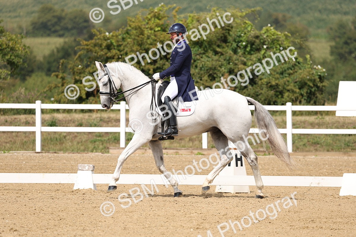 SBM_007342 - Class 9 - FEI INT I - 13.37-14.33