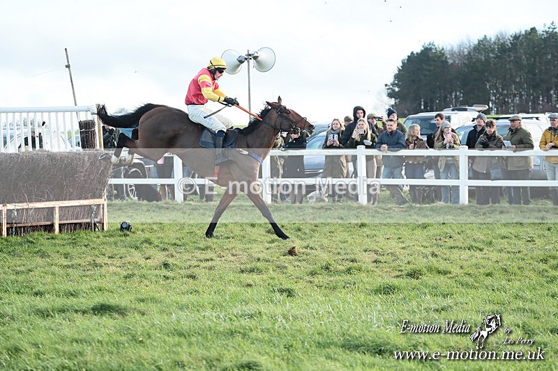 PtP 141225  1906 - New Forest Hounds PtP Larkhill 14/12/25