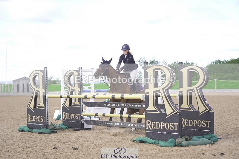 230806A-110334-01498 - Cls 13 Snr Newcomers & 1.10m Open