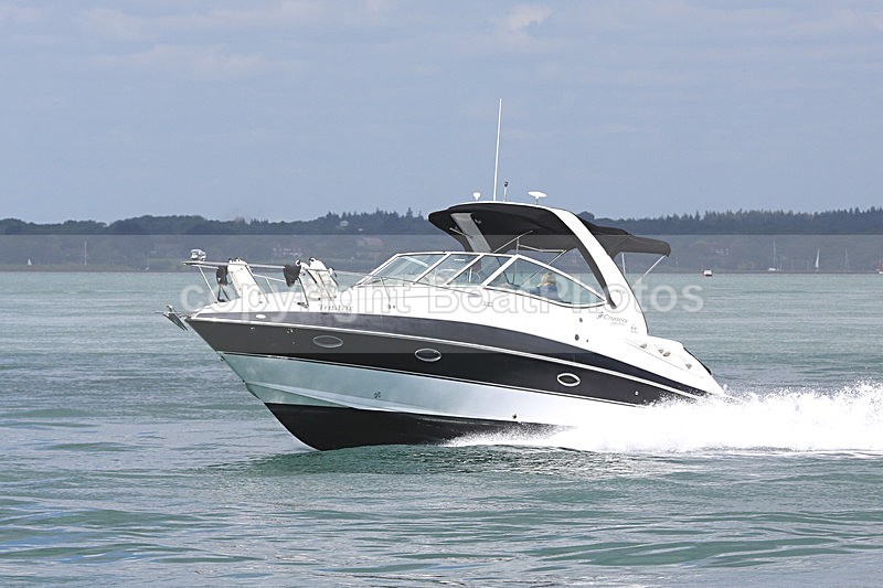 150607 TRISTAR - CRUISERS 300 WT7A1462 - Motorboats - Open
