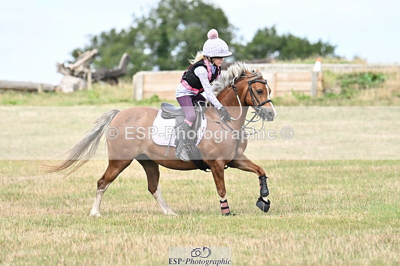 250821B-112340-00293 - Group C - Laraine