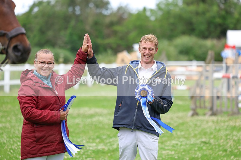 3E7A4128 - Class 6: Hawkins Motors Senior 1.00m Derby